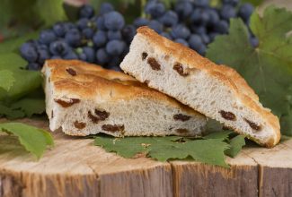 Ciaccia con l'uva - Ricette tipiche cortonesi | Cortonaweb