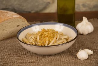 Pici alle biciole di pane - Ricette tipiche cortonesi | Cortonaweb
